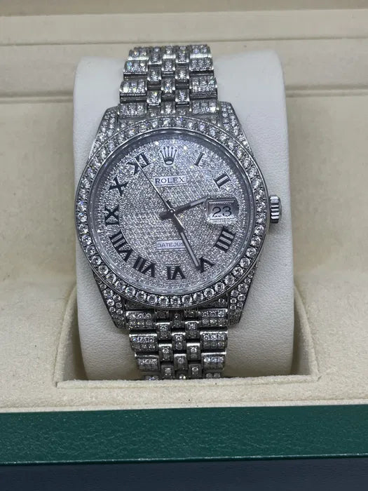 44mm Datejust watch, fully set with diamonds, 2015 model, quartz watch, water resistant to 20 meters.