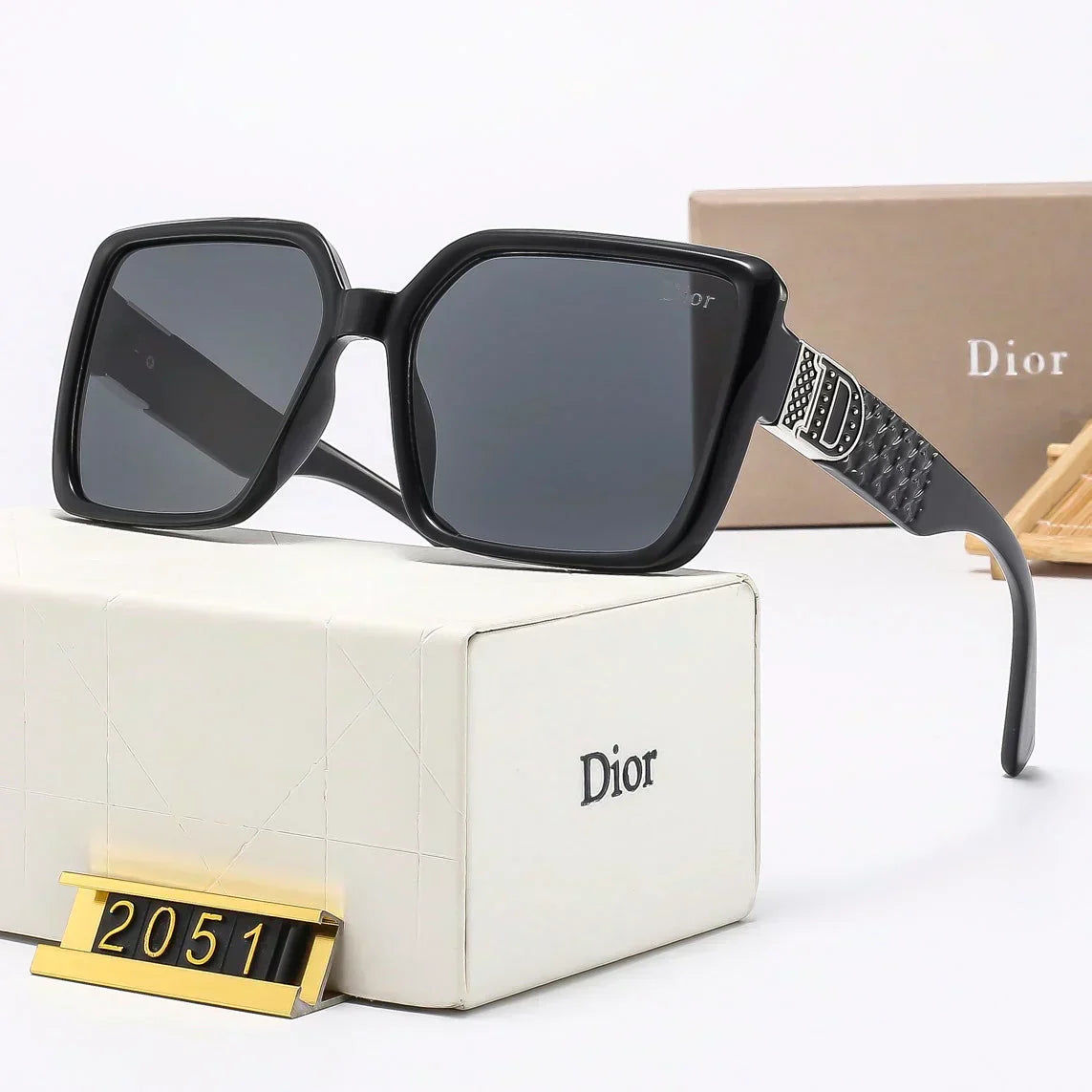 2025 Trendige Sonnenbrille mit quadratischem Rahmen und UV-Schutz