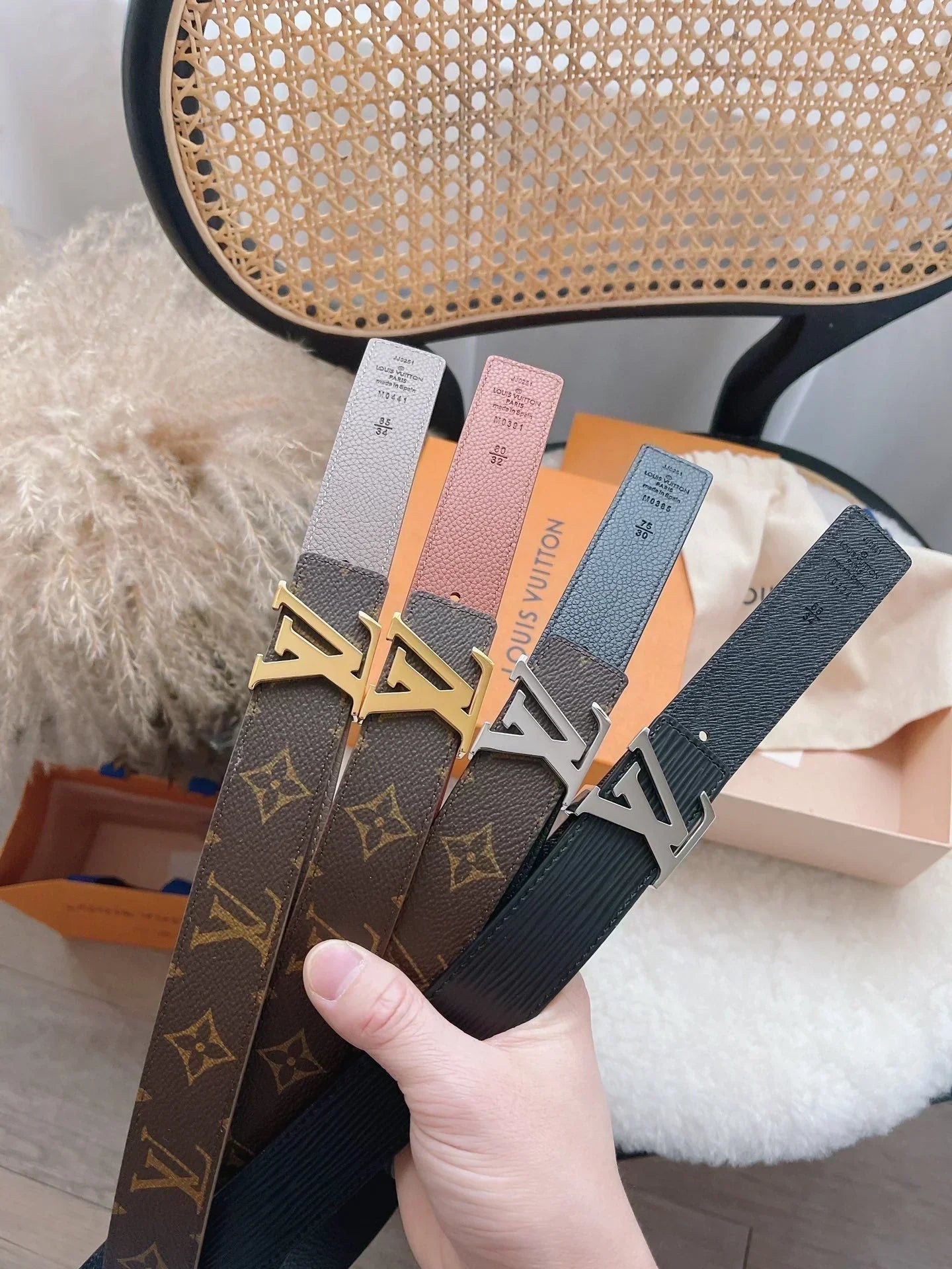 2025 Wendbarer Gürtel aus Leder und Hardware