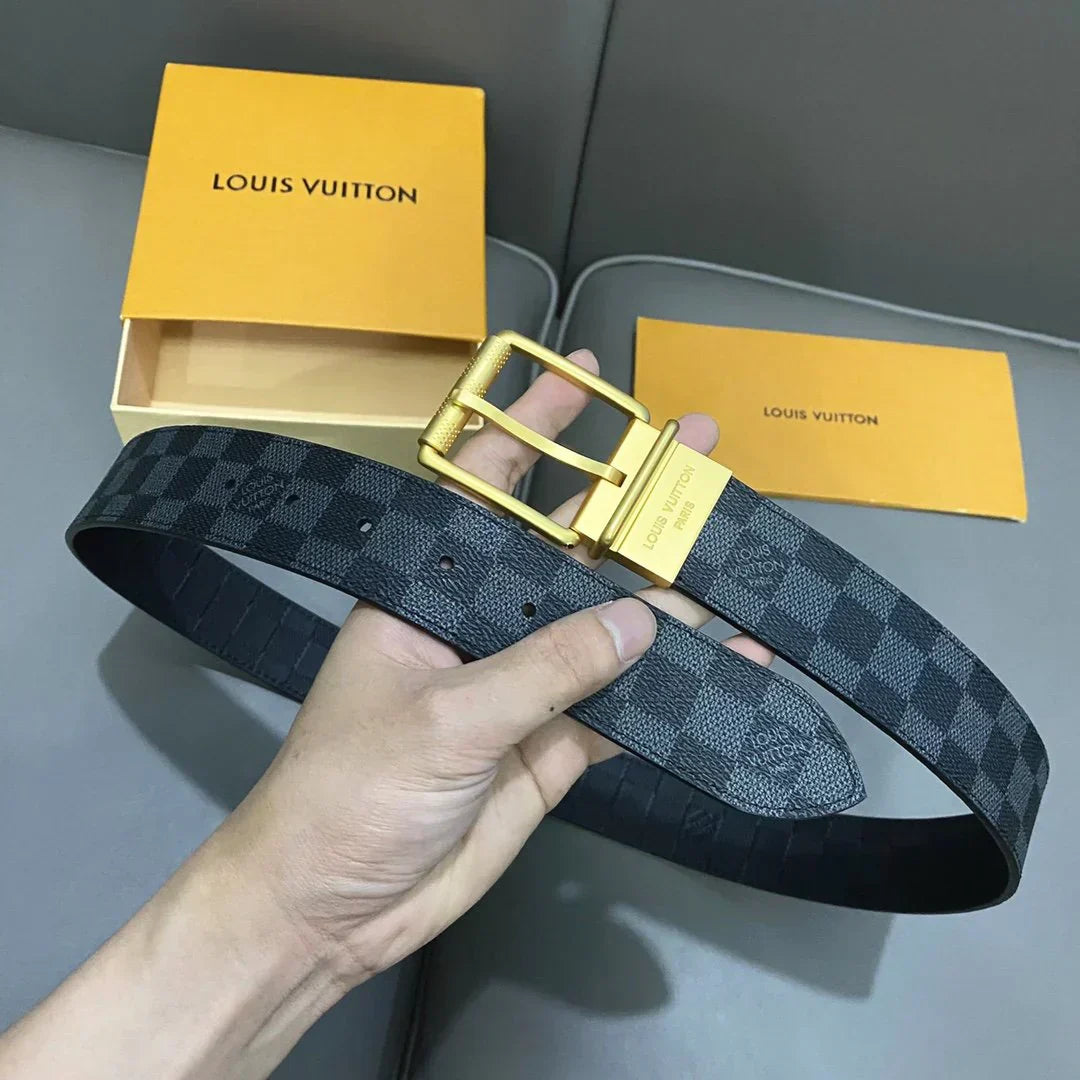 2025 年雙面小牛皮針扣皮帶