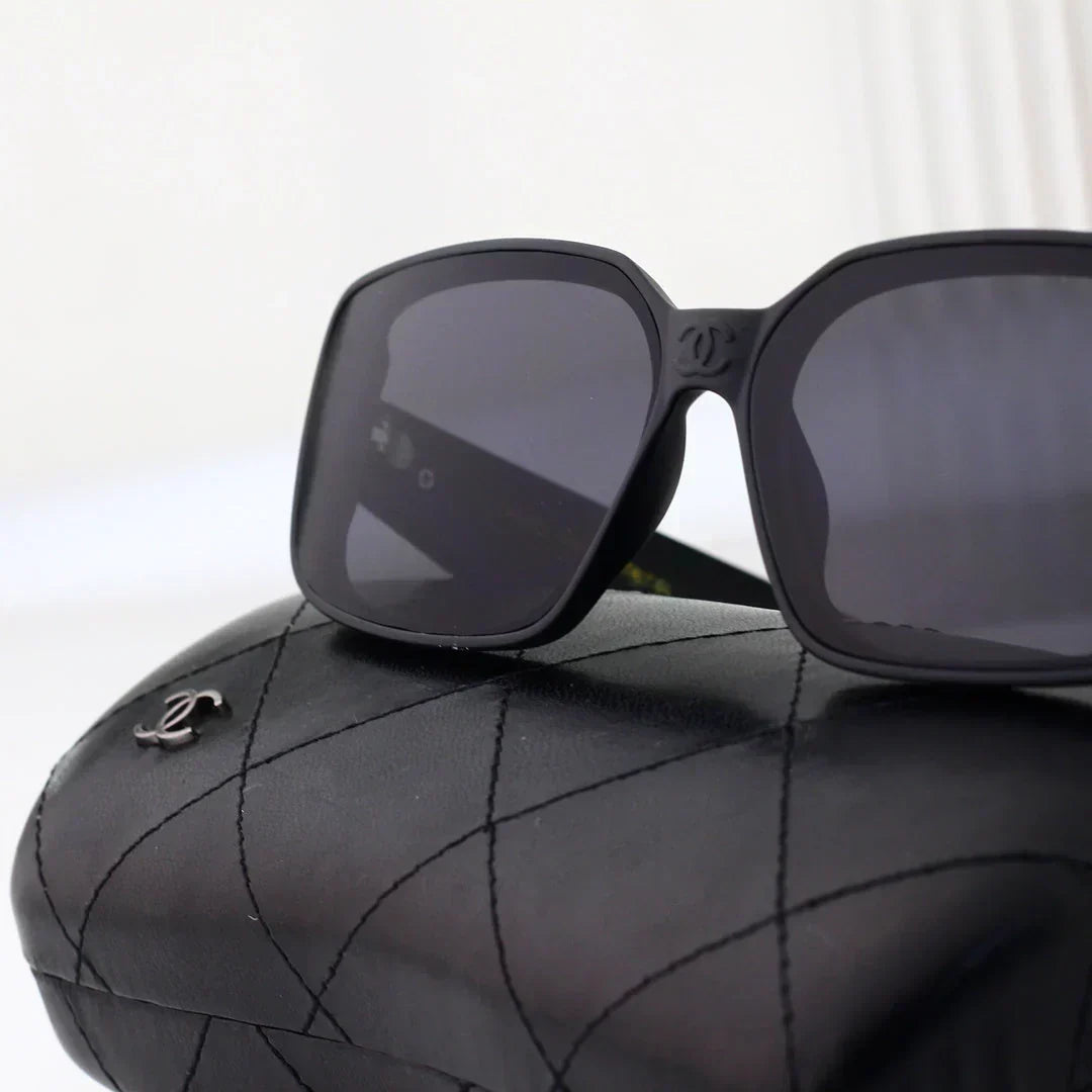 2025 Sunglasses Square frame classic travel sunglasses