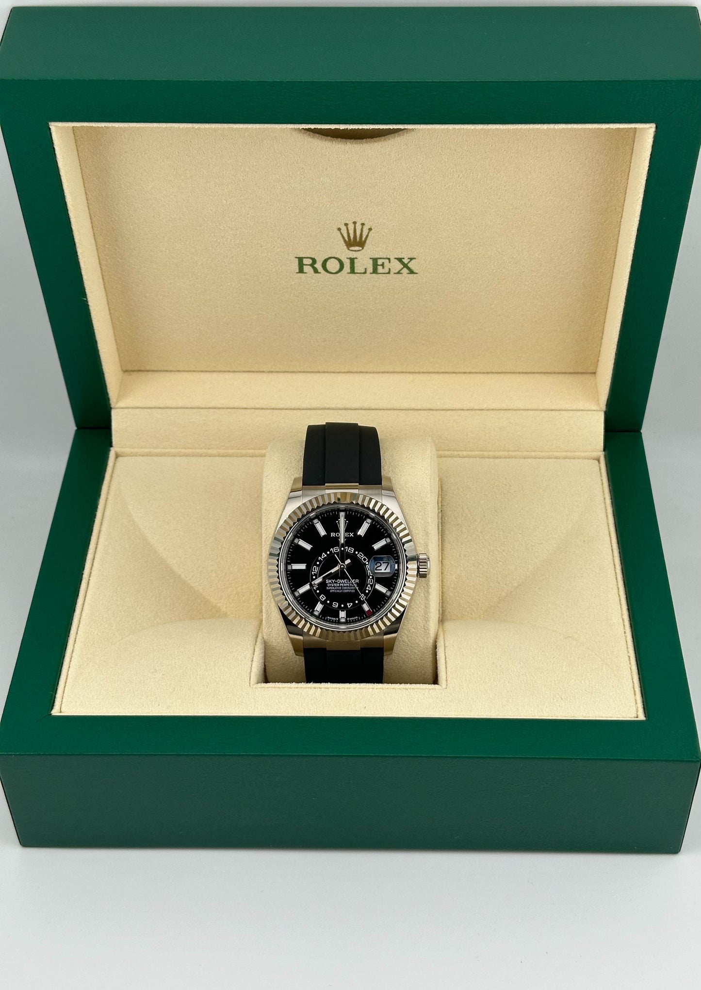 2025 Watch Sky-Dweller 336239 White Gold Black Dial Oysterflex (2024)
