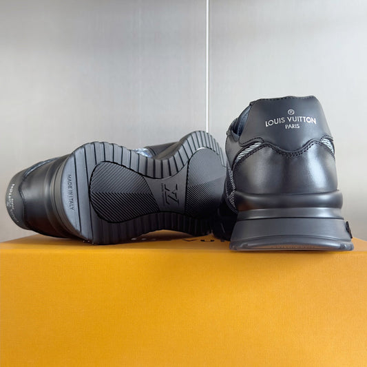 2025 250318 New high quality new color board shoes