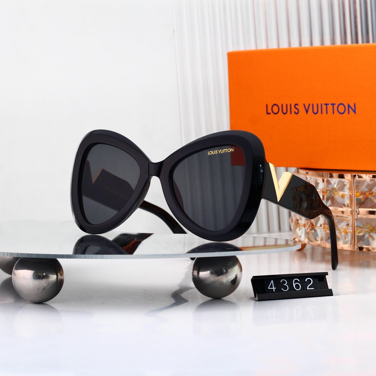 2026 LV Sunglasses 0023