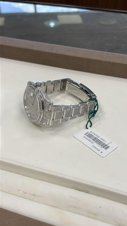 44mm Datejust watch, fully set with diamonds, 2015 model, quartz watch, water resistant to 20 meters.