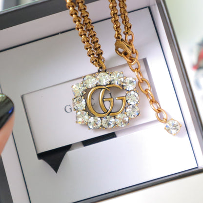 2025 Retro Distressed Crystal Necklace with Diamonds Necklace