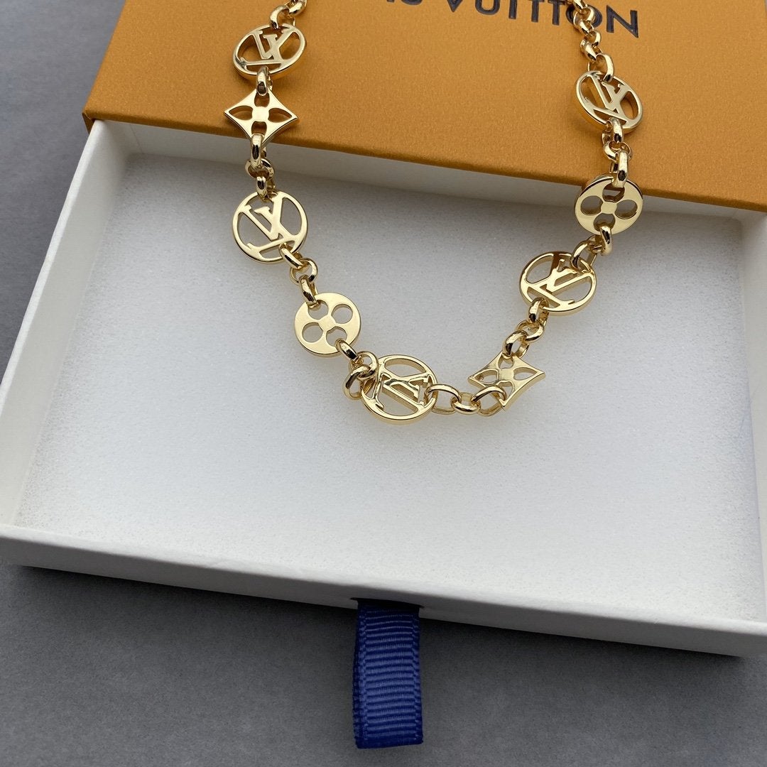 2025 Fashionable Hollow Printed Necklace