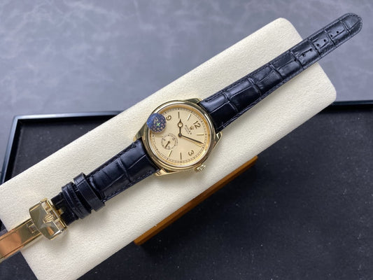 Hengdong 1908 Model M52508-0004 Leather Strap watch