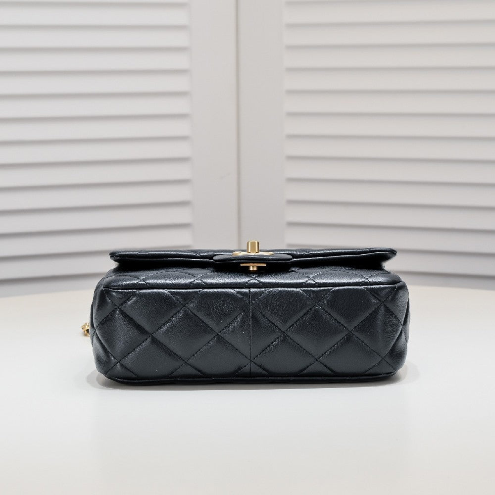 2025 Bag Classic Flap Bag W3560