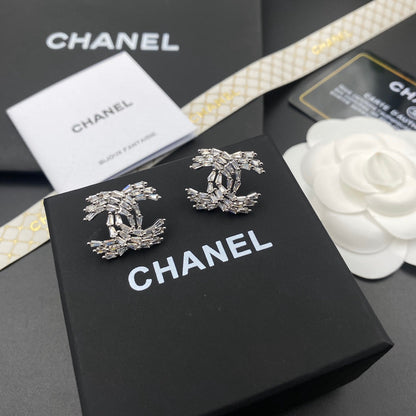 2025 Sparkling Crystal and Diamond Earrings