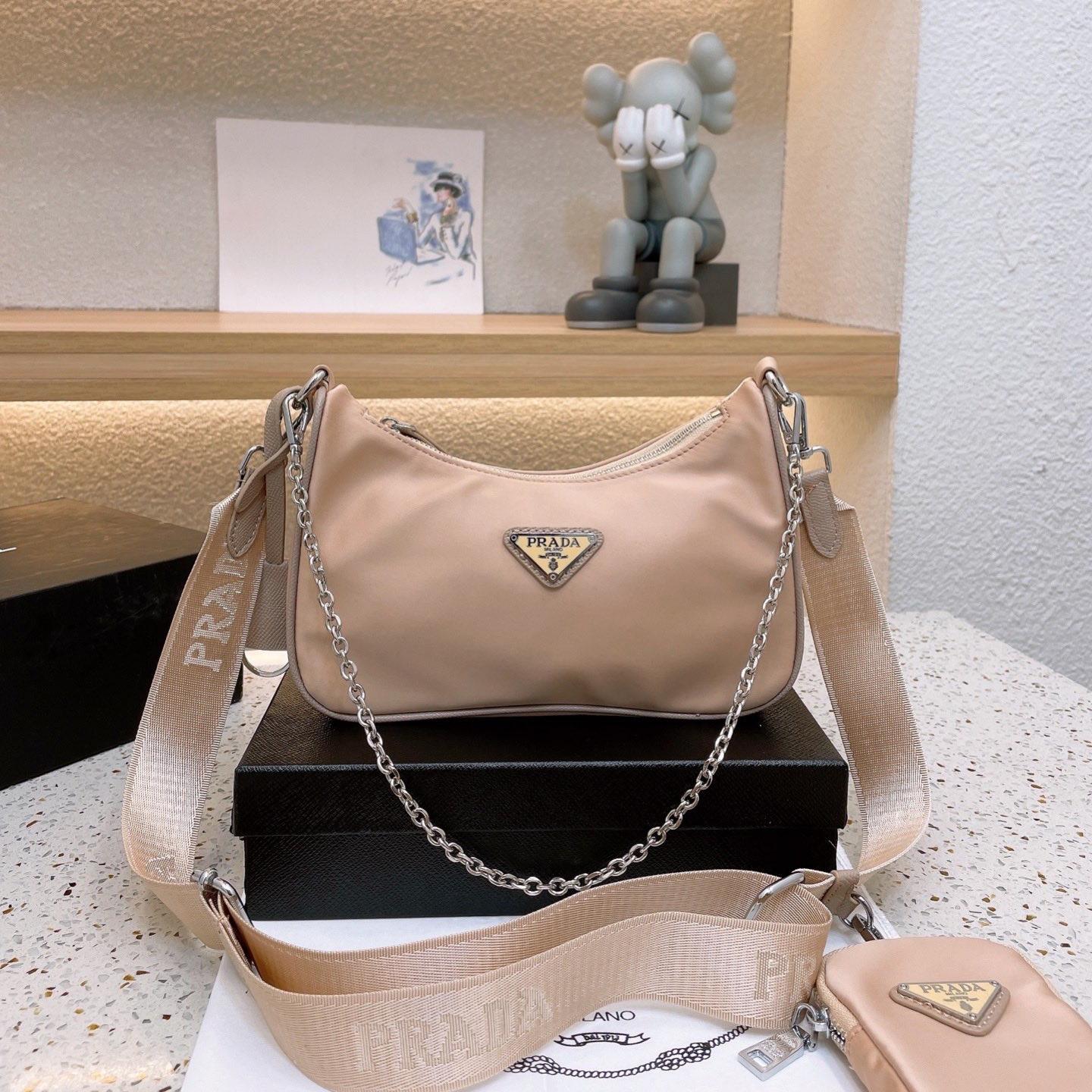 2025 Bag Re-Edition 2005 Bag P2