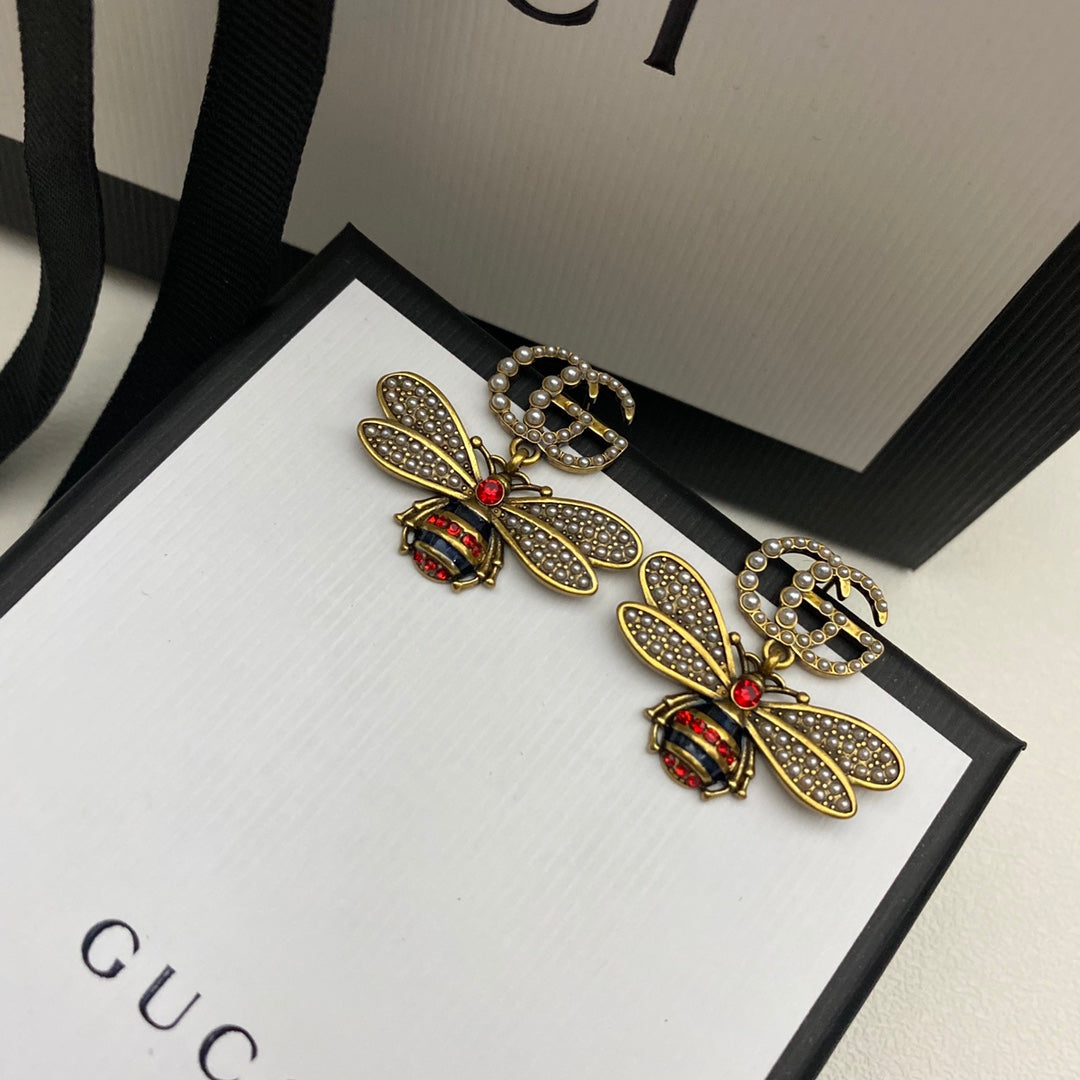 2025 Vintage Pearl Bee Series Earrings