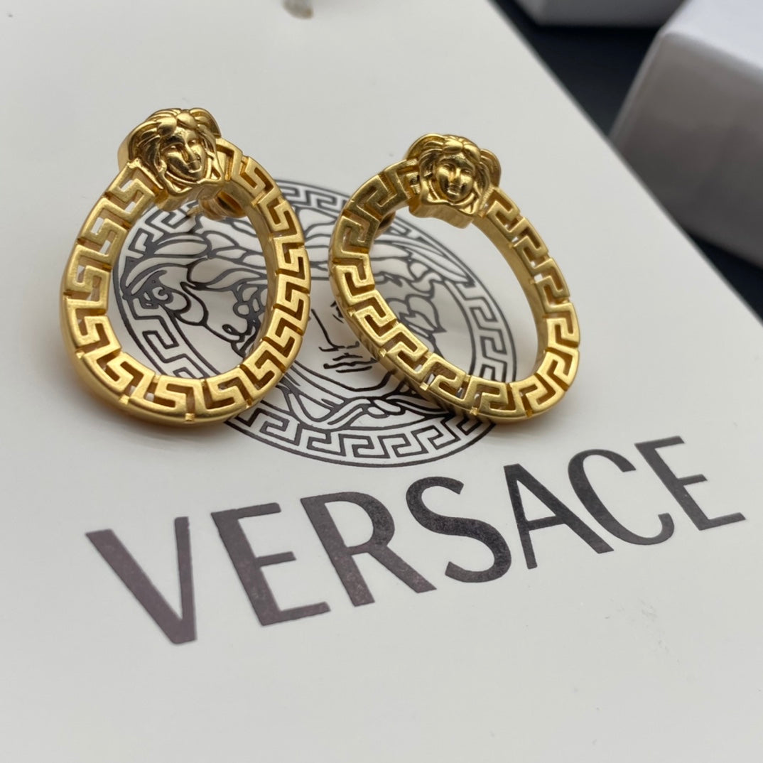 2025 Statement Oval Cutout Earrings