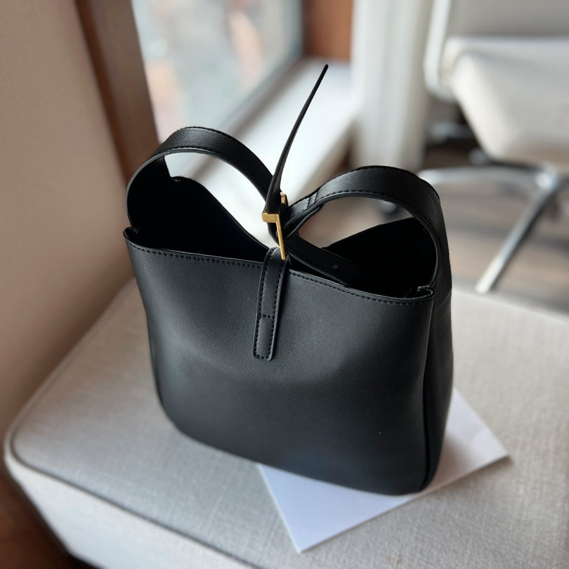 2025 Bag LE 5 À 7  Hobo Bag Y3