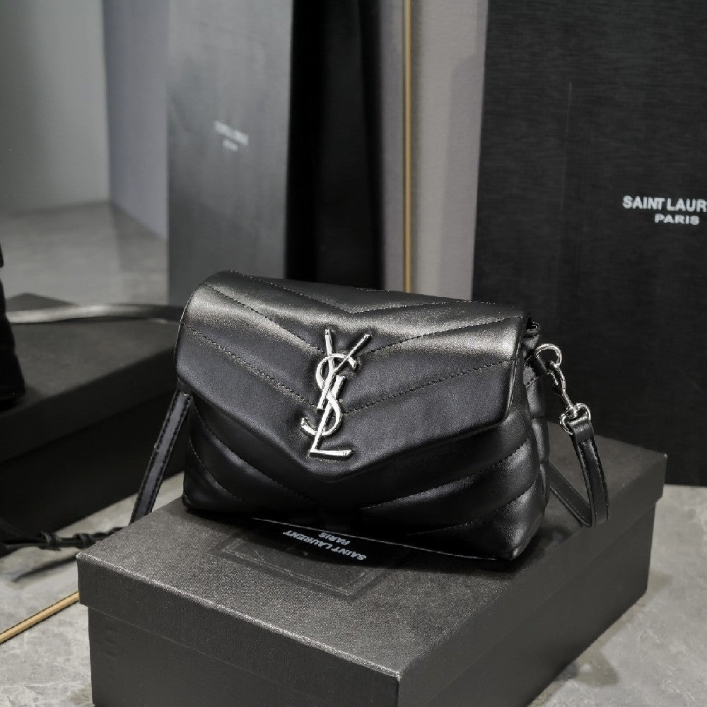 2025 Bag LouLou Chain Bag Y3