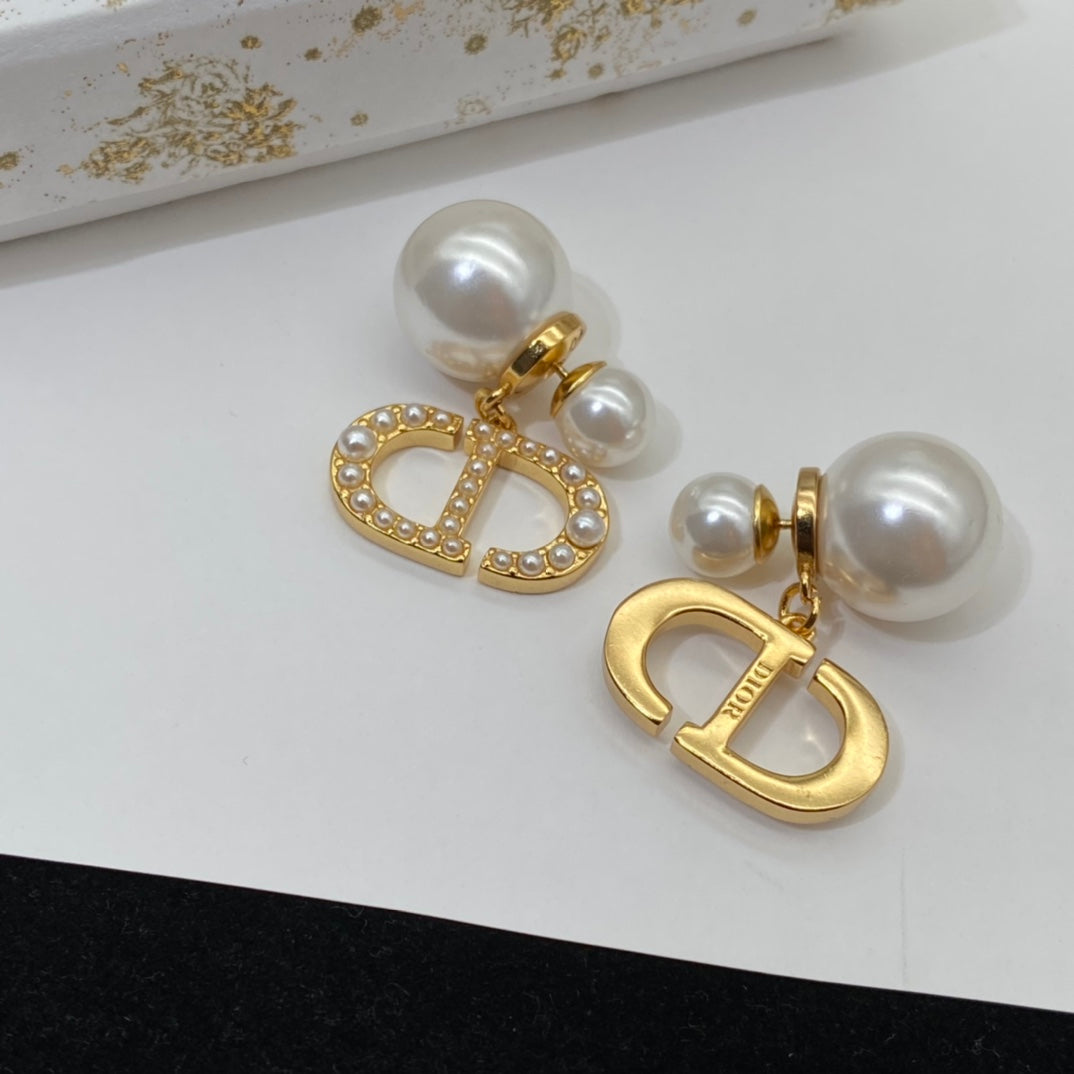 2025 Simple Irregular Pearl Earrings