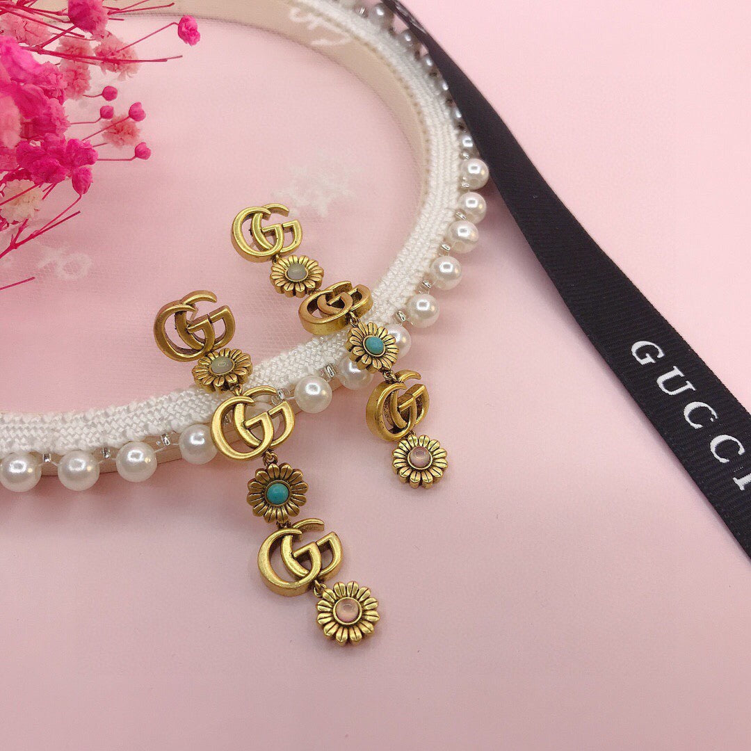 2025 Retro flower earrings