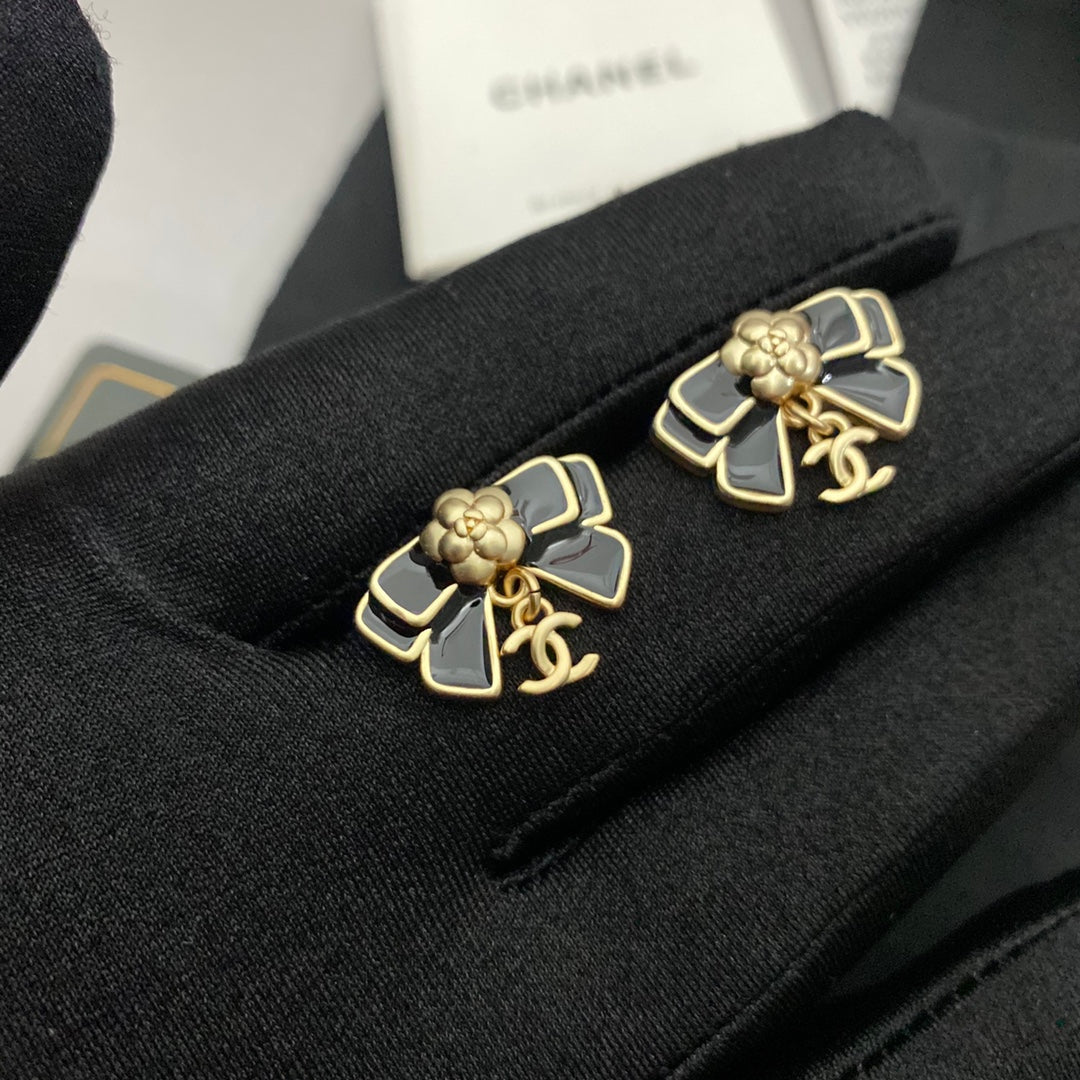 2025 Enamel Craft Camellia Earrings