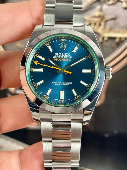 Watch antimagnetic series 116400gv Green crystal, 40mm case diameter