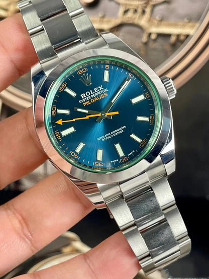 Watch antimagnetic series 116400gv Green crystal, 40mm case diameter