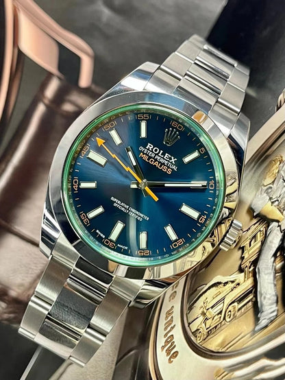 Watch antimagnetic series 116400gv Green crystal, 40mm case diameter