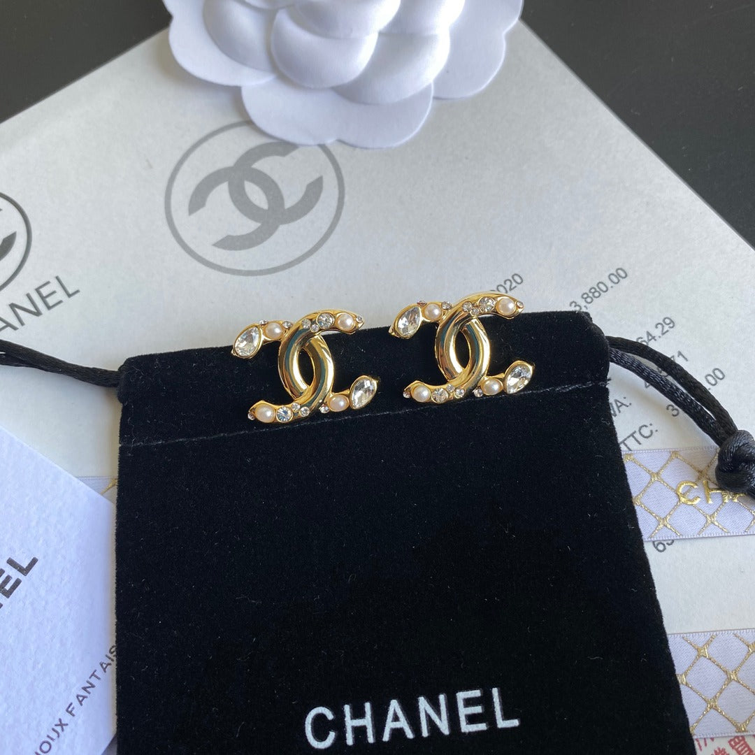 2025 Fashion Diamond Pearl Earrings