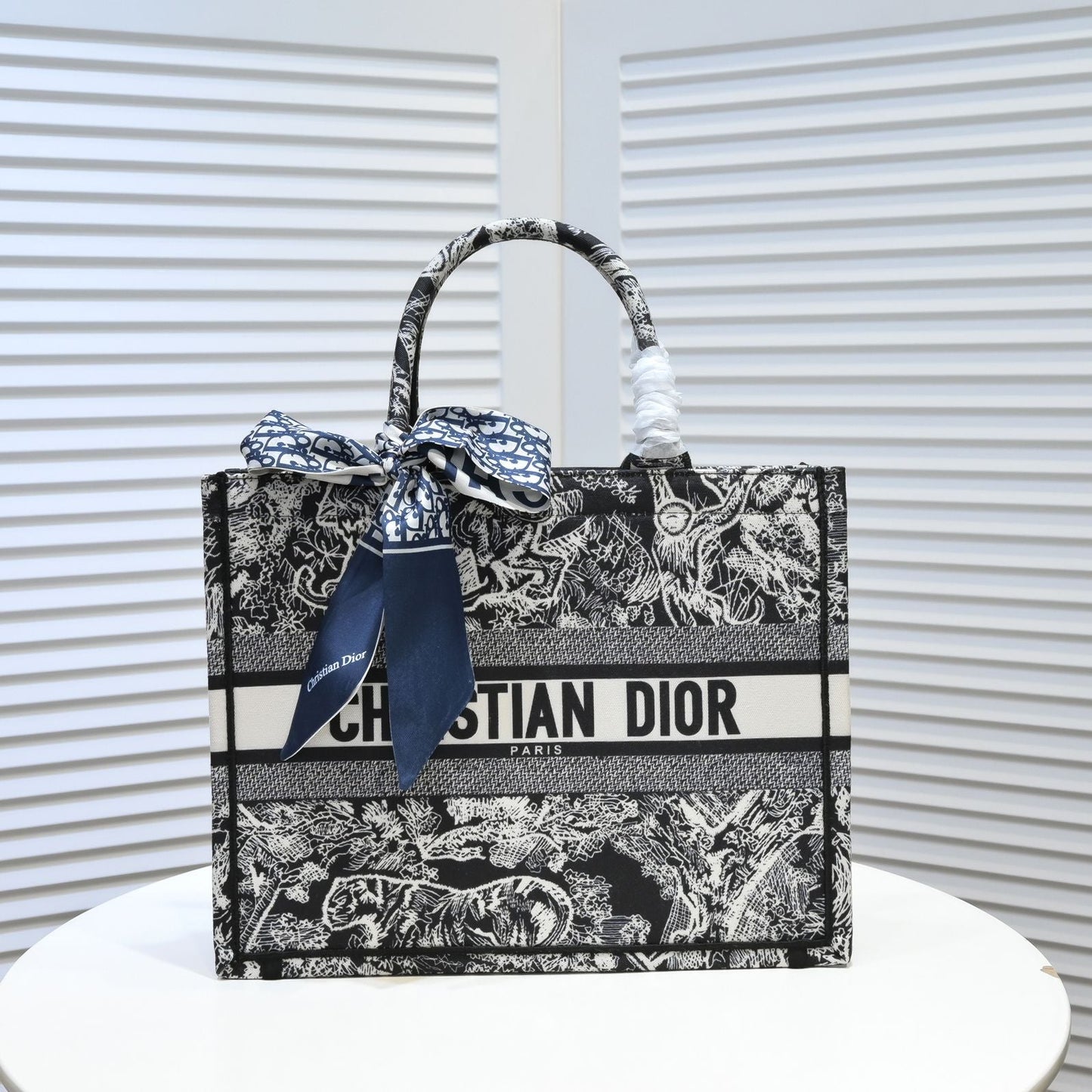 2025 Bag Stylish Book Tote Bag D7