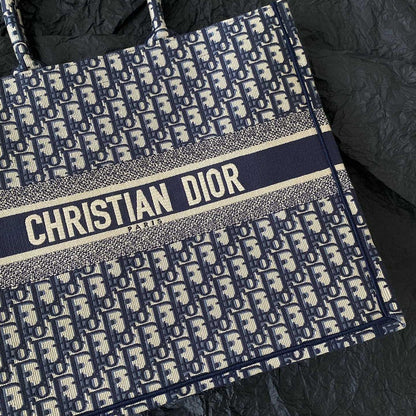 2025 Bag Book Tote Bag D9