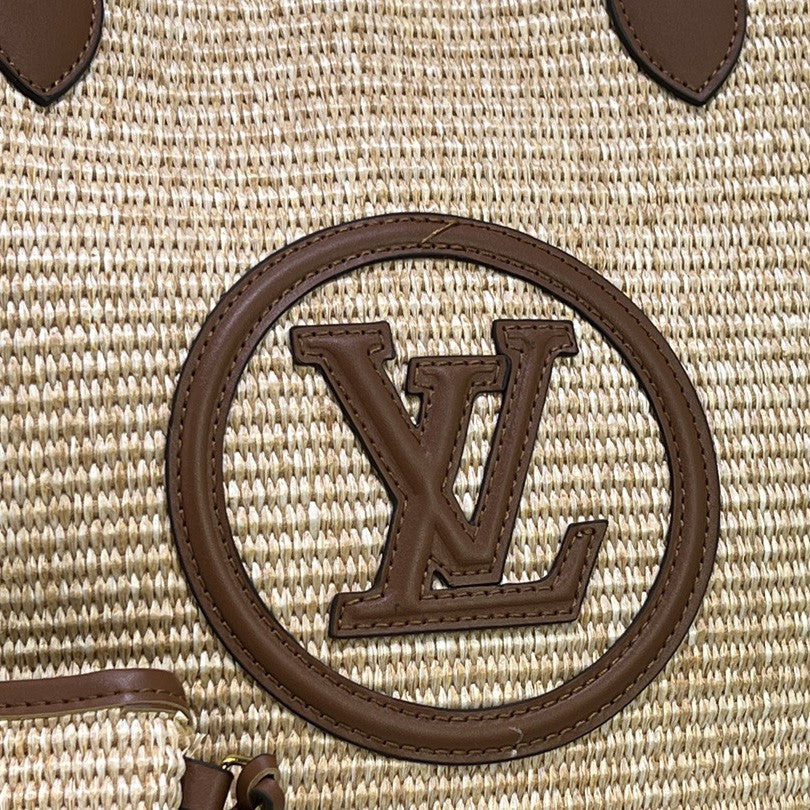 2025 Bag Classic Tote Bag W86