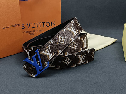 2025 年五色時尚腰帶