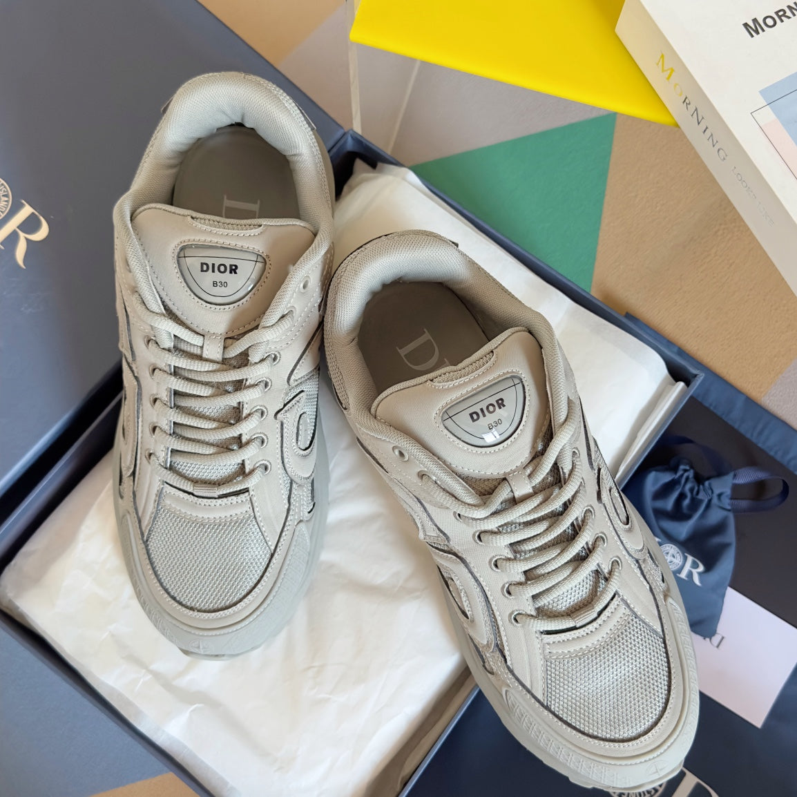 2025 1225 New high quality new color sports fashion shoes