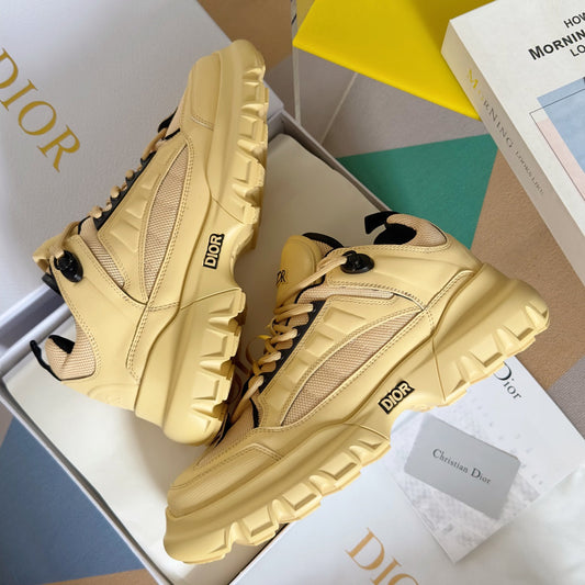 2025 1225 New high quality new color sports fashion shoes